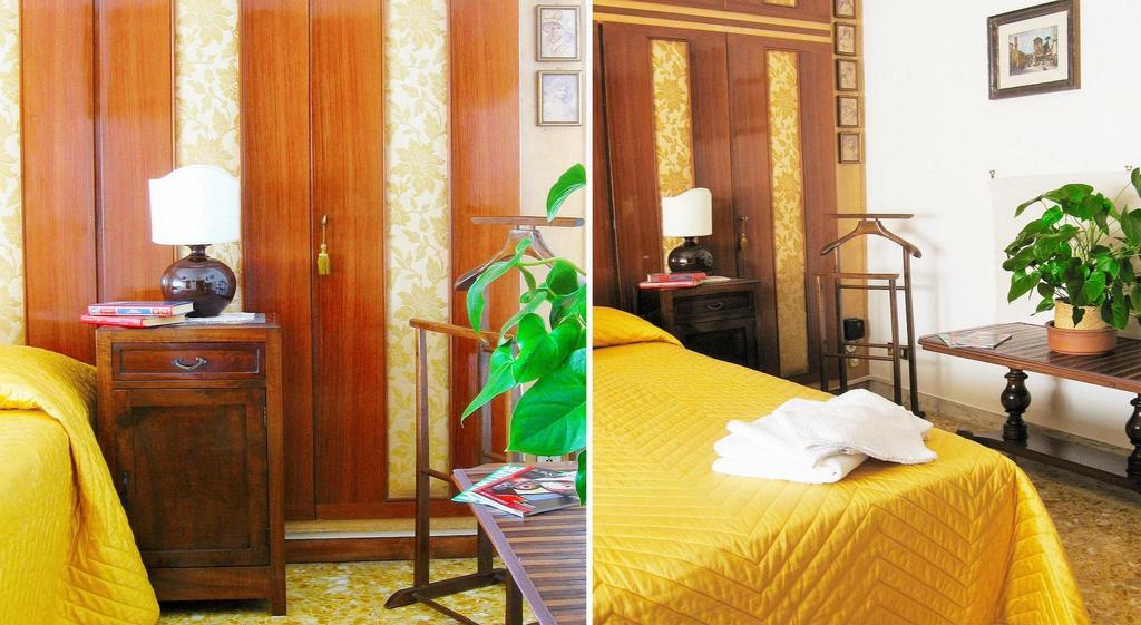 Romulus Rex Hotel Room photo